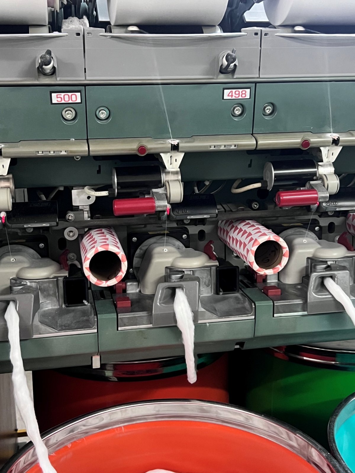 Yarn forming on the spinning spindles